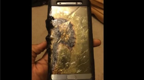 Nhiều điện thoại Samsung Galaxy Note 7 gặp sự cố khiến ngành hàng không lo lắng. Ảnh: Internet