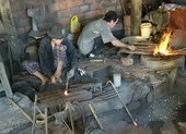 ‘Phải cho dân biết những nghề nào tăng tuổi hưu’