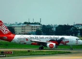 Pin điện thoại phát nổ, máy bay phải hạ cánh khẩn 