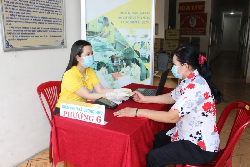 Cách tính lương hưu khu vực Nhà nước sẽ thay đổi từ năm 2025. Ảnh: P.PHONG