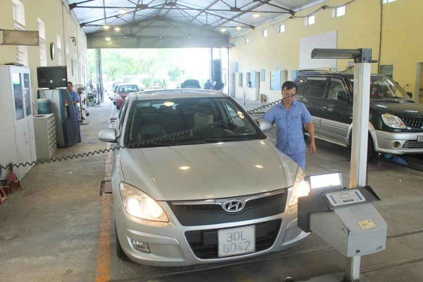 Từ ngày 1-10, đăng kiểm xe ô tô không cần trình giấy bảo hiểm ảnh 1