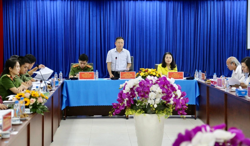 Lãnh đạo BHXH Việt Nam phát biểu tại buổi làm việc với tỉnh Bình Dương. Ảnh: V.LONG
