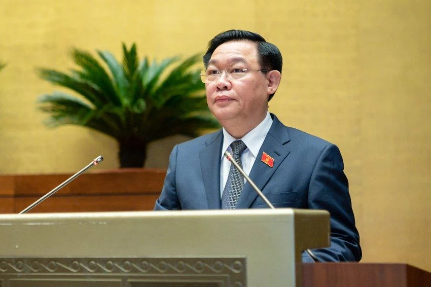 Chủ tịch Quốc hội Vương Đình Huệ phát biểu tại phiên bế mạc. Chủ tịch Quốc hội Vương Đình Huệ phát biểu tại phiên bế mạc.