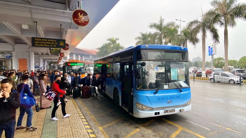Xe có logo NIA và màu sắc nhận diện như hình ảnh. Ảnh: V.LONG Xe có logo NIA và màu sắc nhận diện như hình ảnh. Ảnh: V.LONG