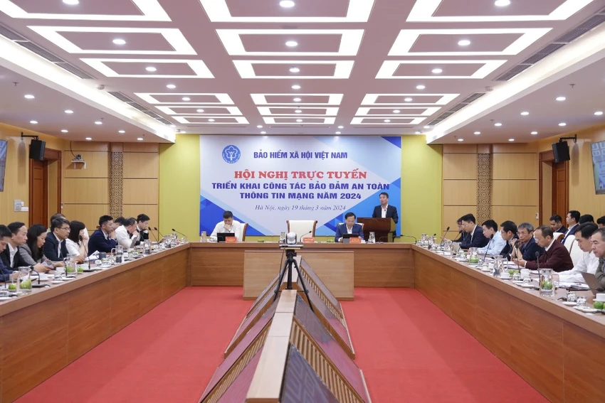 Ông Nguyễn Thế Mạnh, Tổng giám đốc BHXH Việt Nam phát biểu chỉ đạo tại hội nghị. Ảnh: P.PHONG