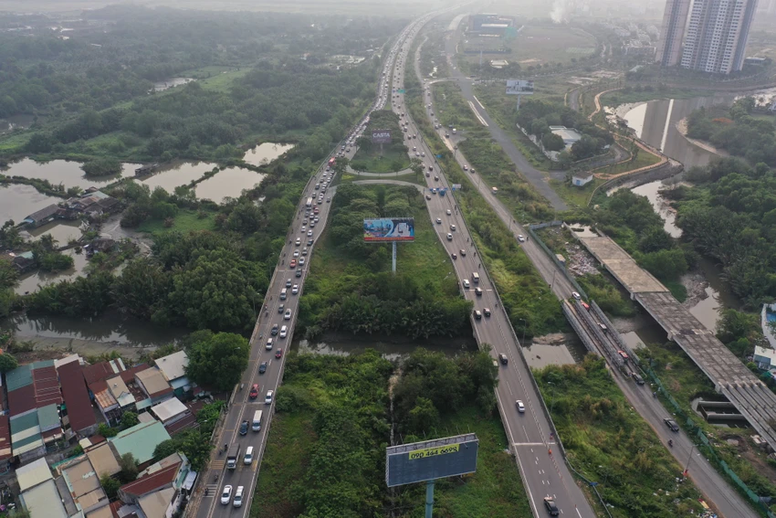 VEC đưa ra hai phương án mở rộng cao tốc TP.HCM - Long Thành - Dầu Giây. Ảnh: Đ.T