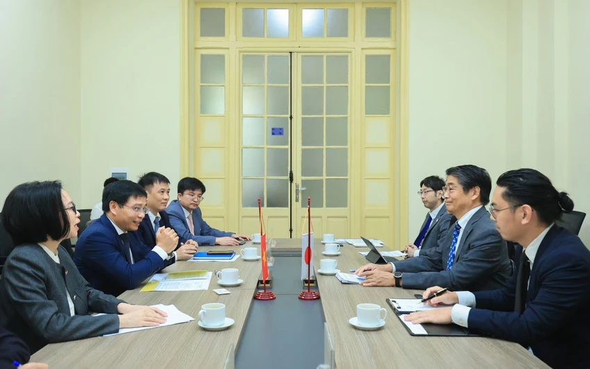 duong-sat-toc-do-cao-bac-nam.jpeg