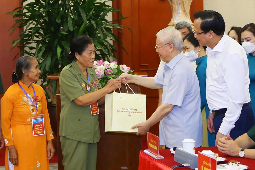 tong-bi-thu-nguyen-phu-trong-8.jpg