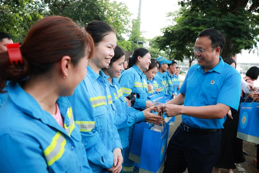 cán bộ công đoàn