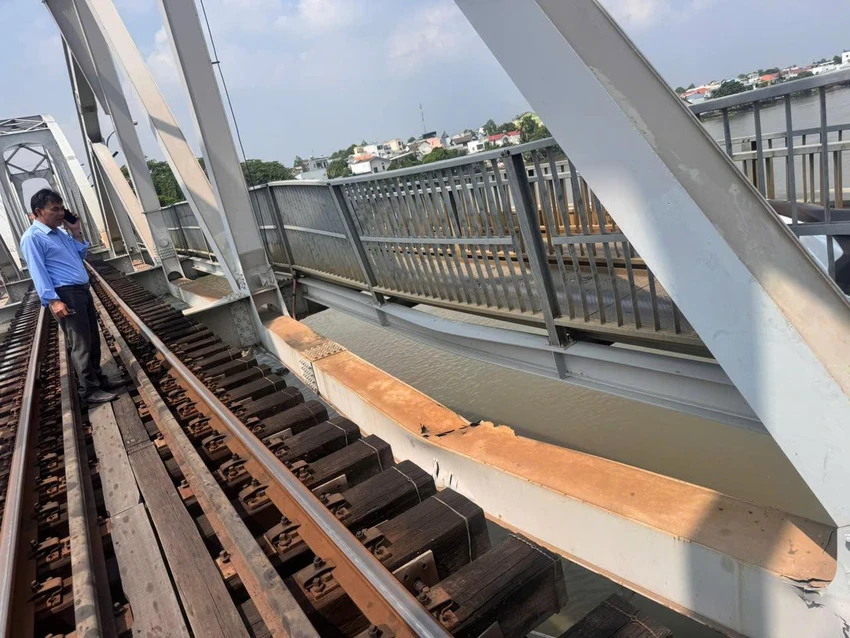 duong-sat-vn.jpg