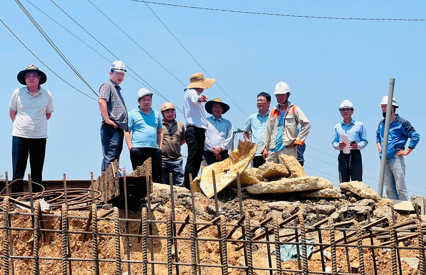 cuc-duong-bo.jpg