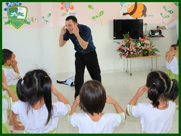 Giáo viên mầm non người nước ngoài không cần ít nhất 5 năm kinh nghiệm ảnh 1 Giáo viên mầm non người nước ngoài không cần ít nhất 5 năm kinh nghiệm ảnh 1
