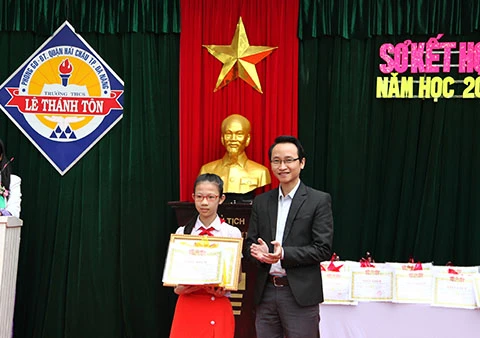 Bức thư xúc động của cô học trò nhỏ về Hoàng Sa ảnh 1
