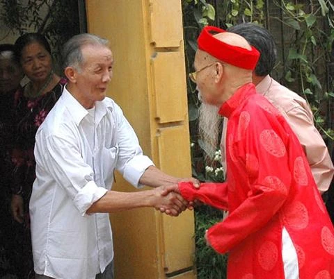 Vì sao phải khai bút, xông đất, hái lộc, lì xì trong dịp tết? ảnh 3 Vì sao phải khai bút, xông đất, hái lộc, lì xì trong dịp tết? ảnh 3