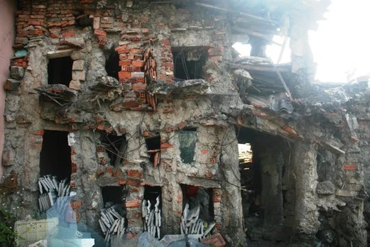 'Ớn lạnh' với căn nhà tự xây của dị nhân Quảng Nam