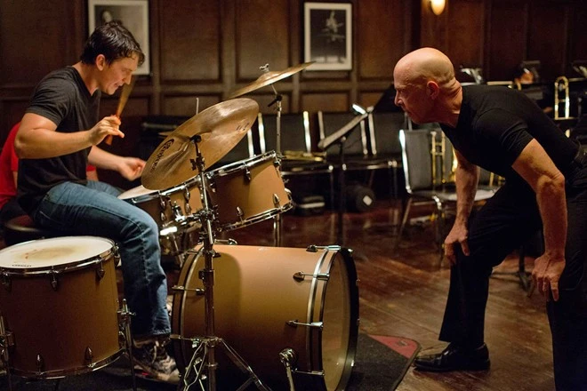 Tính đến ngày 19/2,Whiplash là tác phẩm tranh tài ở hạng mụcPhim truyện xuất sắc có doanh thu thấp nhất, với chỉ vỏn vẹn 11,4 triệu USD. Có doanh thu cao nhất là bộ phimAmerican Sniper, với 394,4 triệu USD. Những điều thú vị cực kỳ ít biết về Oscar 2015