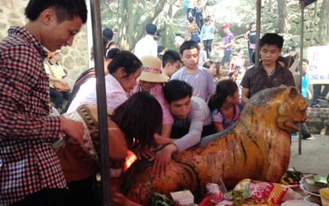 Hà Tĩnh, 'hổ thần', chùa Hương, chữa bệnh Hà Tĩnh, 'hổ thần', chùa Hương, chữa bệnh