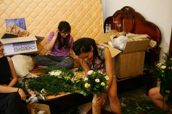 Tiết lộ hình ảnh cô dâu Phương Vy tự tay chuẩn bị đám cưới 1