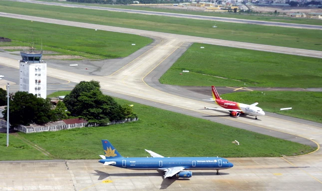 đường-băng, Tân-Sơn-Nhất, hàng-không, sửa-chữa, cất-hạ-cánh, hành-khách, thiệt-hại đường-băng, Tân-Sơn-Nhất, hàng-không, sửa-chữa, cất-hạ-cánh, hành-khách, thiệt-hại