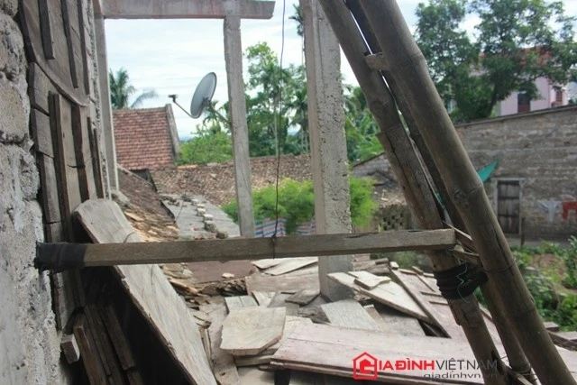 Ngôi nhà kỳ dị ở nghệ an ...có thể gãy sập bất cứ khi nào