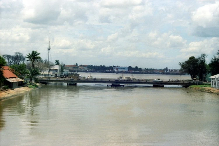 Ảnh hiếm về cây cầu quay độc đáo của Sài Gòn xưa ảnh 8 Ảnh hiếm về cây cầu quay độc đáo của Sài Gòn xưa ảnh 8
