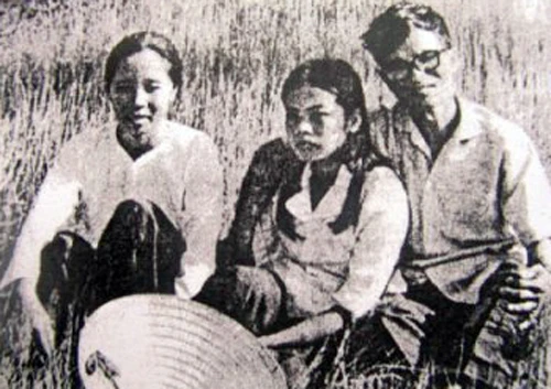 Ông nhà thơ ‘quan to’ may mắn ảnh 3 Ông nhà thơ ‘quan to’ may mắn ảnh 3