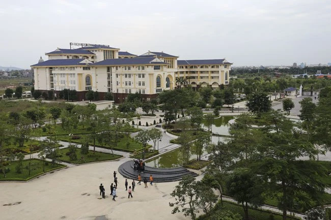 Cận cảnh nơi đào tạo y dược của ĐH Kinh doanh và Công nghệ hình ảnh 1 can canh noi dao tao y duoc cua dh kinh doanh va cong nghe hinh anh 1