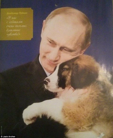 Tổng thống Nga Putin cởi trần, ngắm hoa trong bộ lịch ấn tượng ảnh 1 Tổng thống Nga Putin cởi trần, ngắm hoa trong bộ lịch ấn tượng ảnh 1