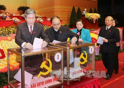 Chùm ảnh: Bầu ban chấp hành Trung ương Đảng khóa XII ảnh 9 Chùm ảnh: Bầu ban chấp hành Trung ương Đảng khóa XII ảnh 9