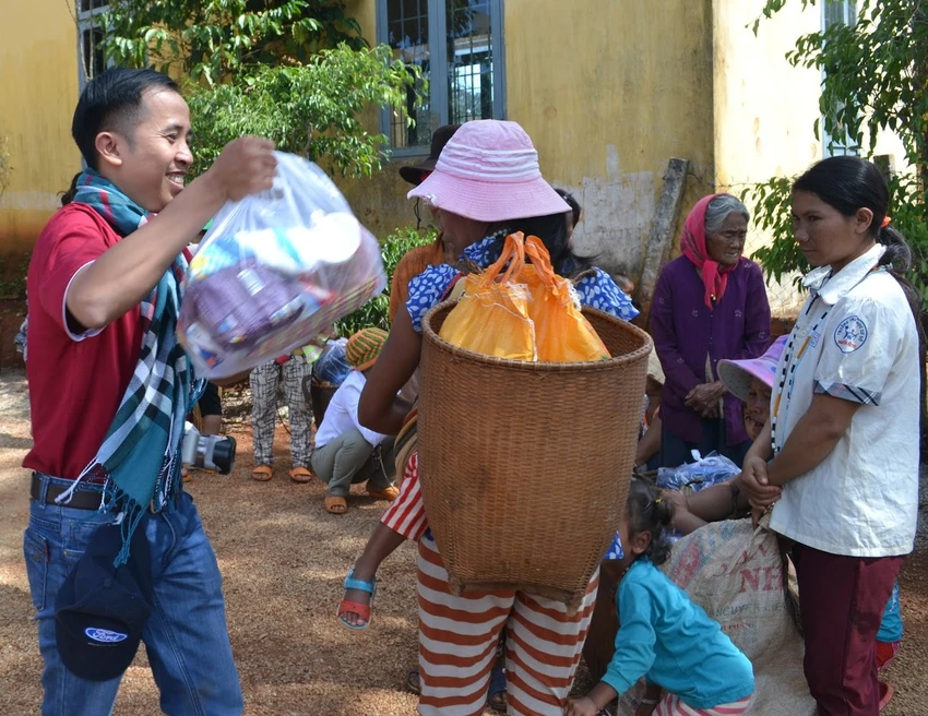Caravan thiện nguyện 'We care, we share' ảnh 7 Caravan thiện nguyện 'We care, we share' ảnh 7