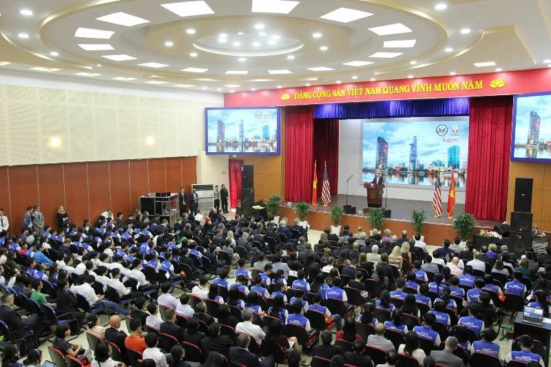 Ngoại trưởng Mỹ nói chuyện cùng thủ lĩnh trẻ Đông Nam Á ảnh 3 Ngoại trưởng Mỹ nói chuyện cùng thủ lĩnh trẻ Đông Nam Á ảnh 3