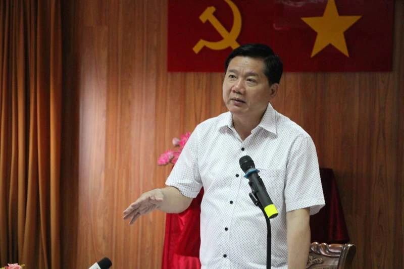 Bí thư Thăng: Hát cải lương có nhất thiết phải tiến sĩ? ảnh 1 Bí thư Thăng: Hát cải lương có nhất thiết phải tiến sĩ? ảnh 1