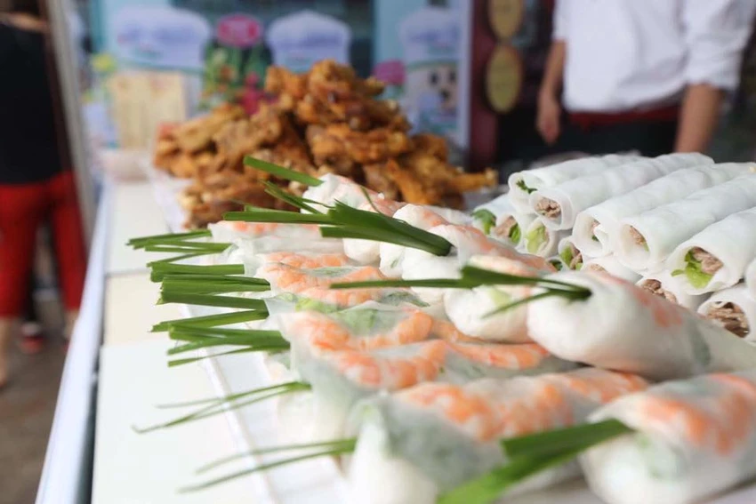 Ăn và xem tại lễ hội ẩm thực lớn nhất Hà Nội ảnh 3 Ăn và xem tại lễ hội ẩm thực lớn nhất Hà Nội ảnh 3