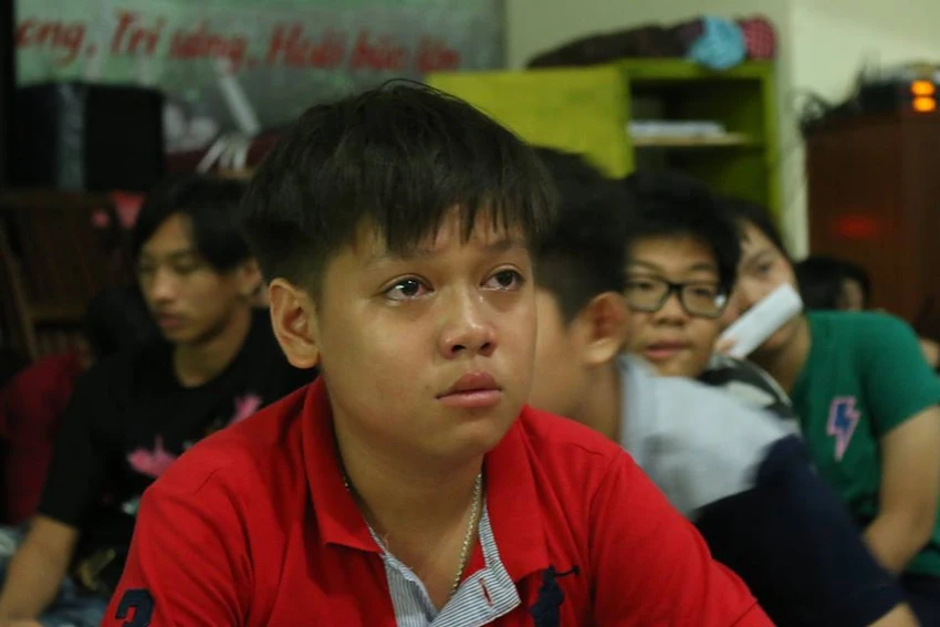 Giọt nước mắt tận đáy lòng của những cậu bé "siêu quậy". Ảnh: Trung tâm thanh thiếu niên miền Nam 