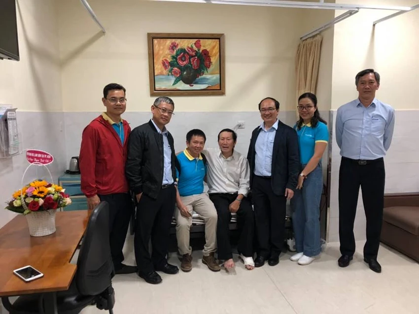 Chùm ảnh đón 3 du khách cuối cùng trở về từ Ai Cập ảnh 7 Chùm ảnh đón 3 du khách cuối cùng trở về từ Ai Cập ảnh 7