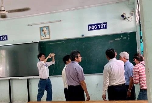Bộ GD - ĐT yêu cầu tỉnh BRVT niêm phong camera trong phòng thi ảnh 1