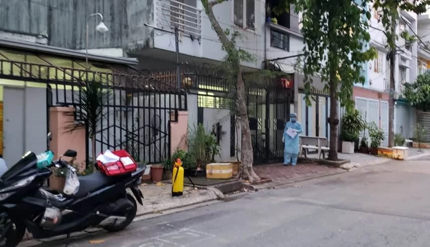 Phong tỏa đường số 10, P. Hiệp Bình Chánh vì có ca nghi nhiễm ảnh 1