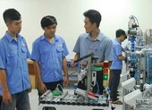 “Quả bóng” giáo dục nghề nghiệp sẽ về đâu?