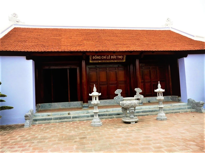 Thăm khu tưởng niệm ông Lê Đức Thọ ảnh 2 Thăm khu tưởng niệm ông Lê Đức Thọ ảnh 2