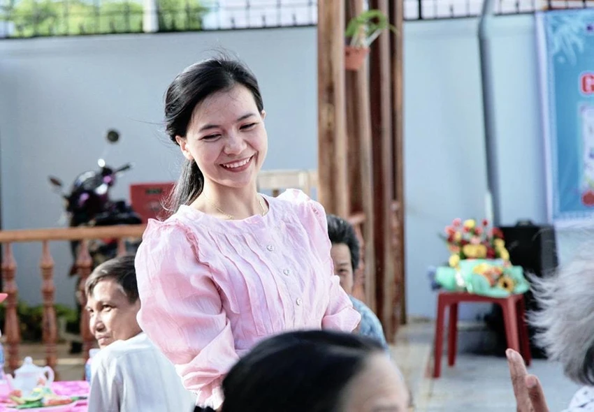 Nữ tiến sĩ Lộ Nữ Hoàng Tiên. Ảnh: THANH SƠN Nữ tiến sĩ Lộ Nữ Hoàng Tiên. Ảnh: THANH SƠN