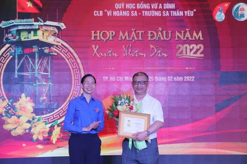 Thầm lặng hành trình nối Trường Sa với đất liền ảnh 4 Thầm lặng hành trình nối Trường Sa với đất liền ảnh 4