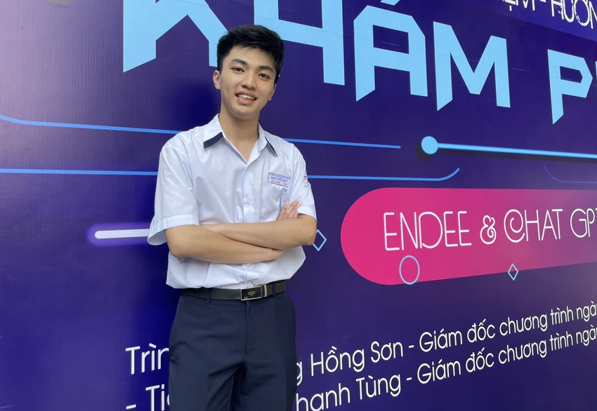Em Nguyễn Tiến Hưng bày tỏ ý kiến về việc sử dụng ChatGPT. Ảnh: Tú Ngân Em Nguyễn Tiến Hưng bày tỏ ý kiến về việc sử dụng ChatGPT. Ảnh: Tú Ngân