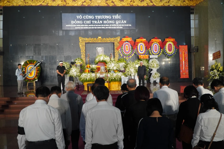 Lễ viếng bắt đầu từ 11 giờ ngày 27-8 Lễ viếng bắt đầu từ 11 giờ ngày 27-8