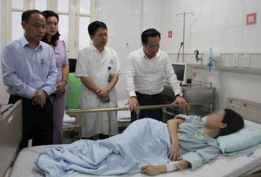 bo gddt tham giao vien.jpg