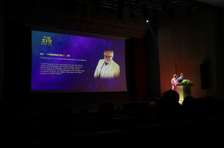 siu PRIZE.png
