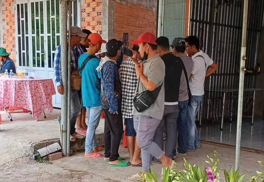 thanh niên 18 tuổi