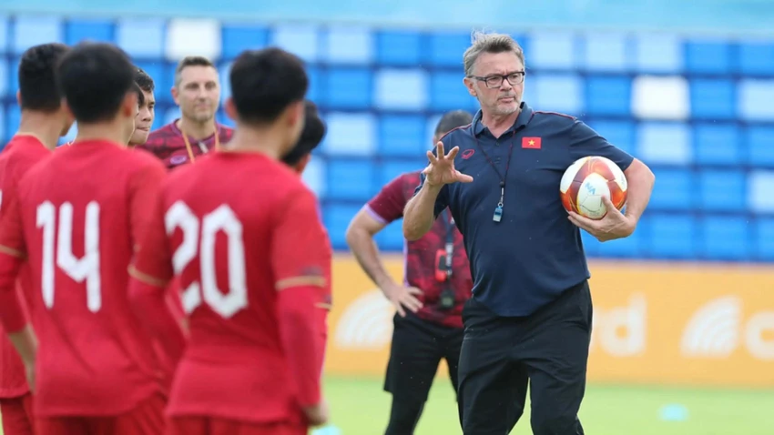 HLV Troussier.jpeg