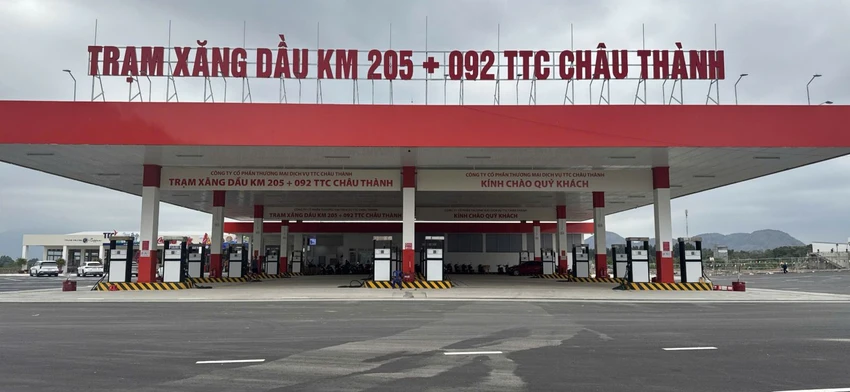 Tram xang dau.jpg