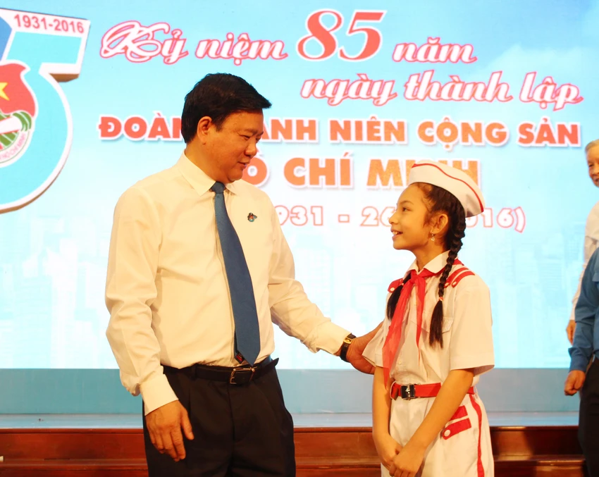 Điều gửi gắm của Bí thư Đinh La Thăng đối với thanh niên ảnh 1
