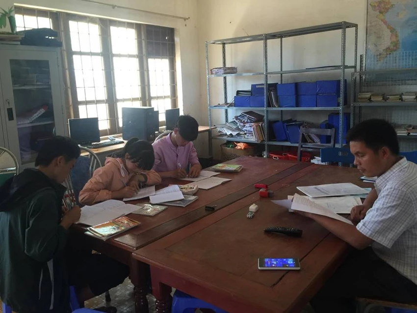 Anh Tám Khỏe hỗ trợ gạo, hạt giống cho học sinh nghèo ảnh 7